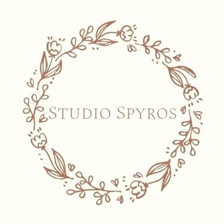 Small Garden By Studio Spyros Kanoni  Dış mekan fotoğraf